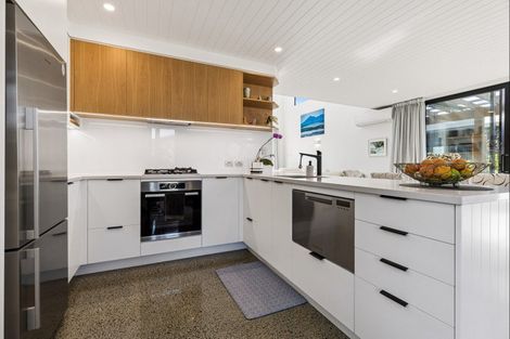 Photo of property in 15 Citrus Place, Mangawhai, 0505