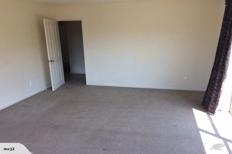 Photo of property in 218 Wainoni Road, Avondale, Christchurch, 8061