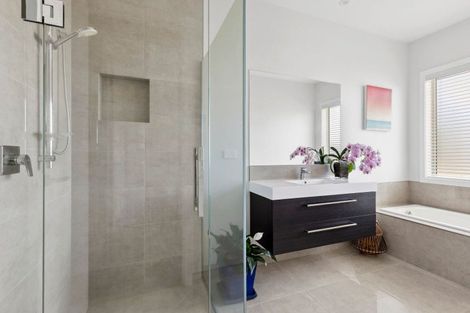 Photo of property in 6 Kaniera Terrace, Cambridge, 3434