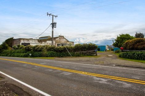 Photo of property in 2604 South Road, Otakeho, Hawera, 4678