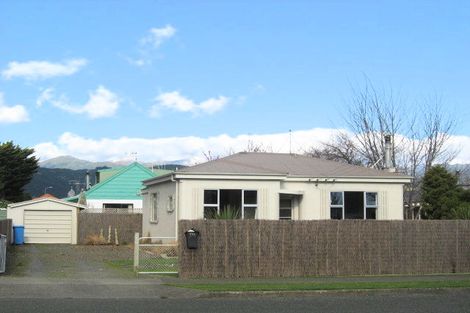 Photo of property in 196 Bartholomew Road, Levin, 5510