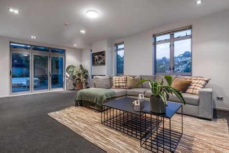 Photo of property in 35 Endeavour Drive, Whitby, Porirua, 5024