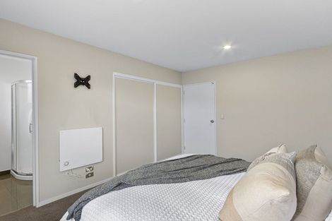 Photo of property in 16a Truman Road, Bryndwr, Christchurch, 8053