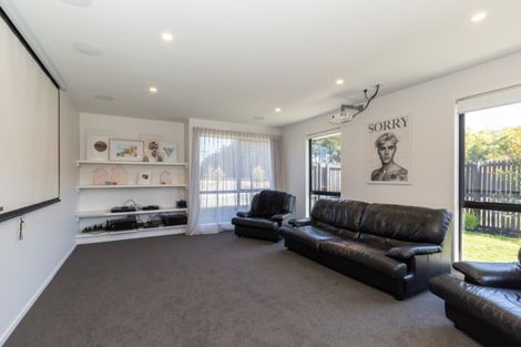 Photo of property in 10 Emma Street, Marshland, Christchurch, 8083