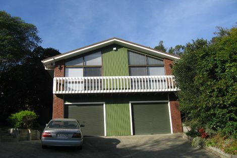 Photo of property in 132 Kamahi Street, Stokes Valley, Lower Hutt, 5019