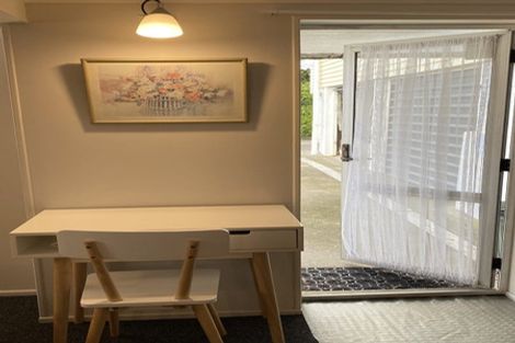 Photo of property in 22 Marie Crescent, Te Atatu South, Auckland, 0610