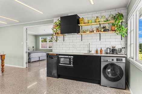 Photo of property in 3 Argyle Street, Waipu, 0510