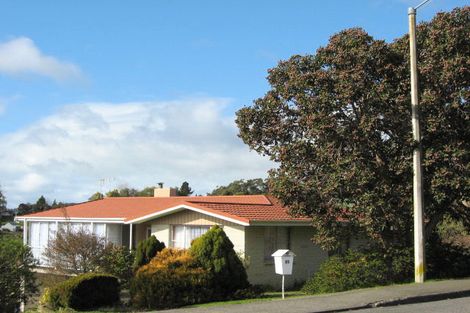 Photo of property in 25 Tauroa Road, Havelock North, 4130