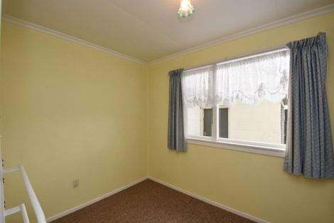 Photo of property in 30 Durham Street, Waikiwi, Invercargill, 9810