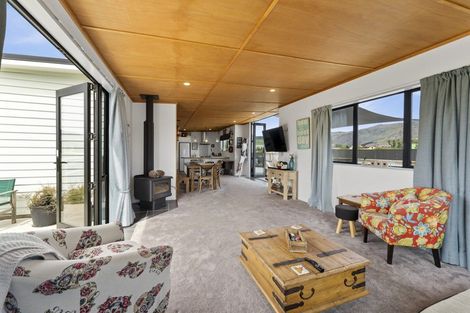 Photo of property in 15 Phoenix Place, Cromwell, 9310