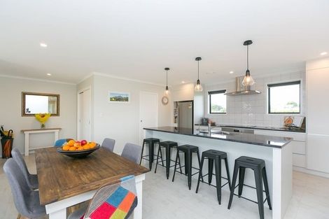 Photo of property in 20 Desmond Place, Bell Block, New Plymouth, 4312