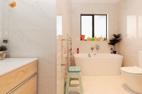 Photo of property in 58 Accolage Boulevard, Kumeu, 0810