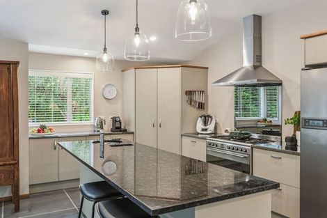 Photo of property in 3 Southleigh, Raumati South, Paraparaumu, 5032