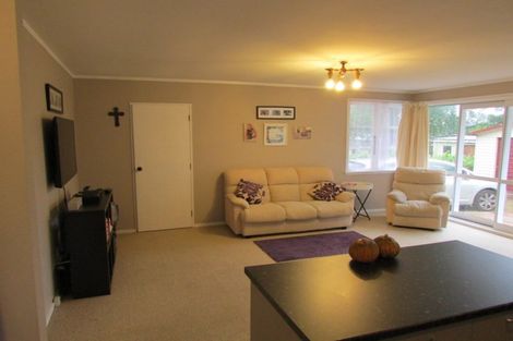 Photo of property in 33 Prouse Crescent, Naenae, Lower Hutt, 5011