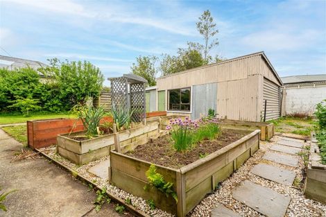 Photo of property in 1 Campbell Street, Geraldine, 7930