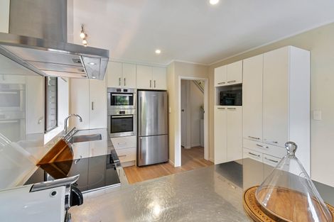 Photo of property in 10 Dalkeith Place, Opaheke, Papakura, 2113