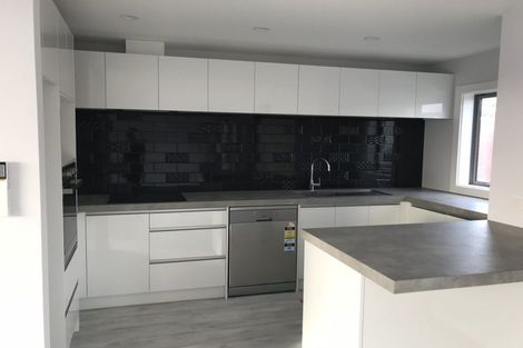 Photo of property in 3/121 Rongotai Road, Kilbirnie, Wellington, 6022