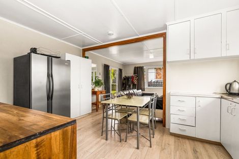 Photo of property in 15 Thomas Crescent, Western Heights, Rotorua, 3015