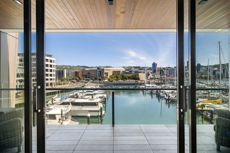 Photo of property in Clyde Quay Wharf, 2d/7 Clyde Quay Wharf, Te Aro, Wellington, 6011