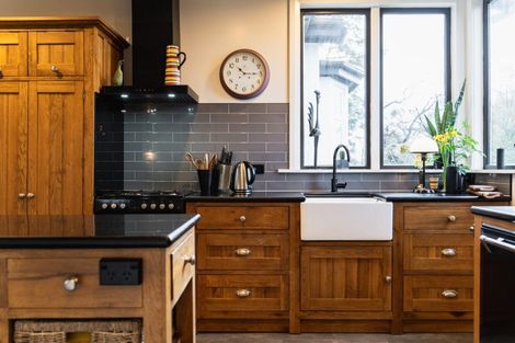 Photo of property in 139 Eglinton Road, Mornington, Dunedin, 9011