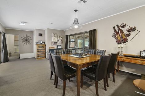 Photo of property in 111 Guy Street, Dannevirke, 4930