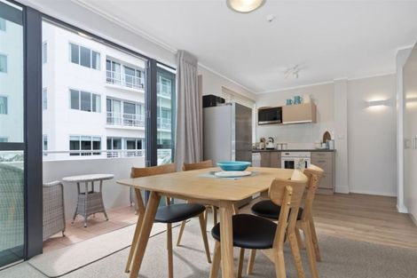 Photo of property in Capri Apartments, 5 The Mall, Mount Maunganui, 3116