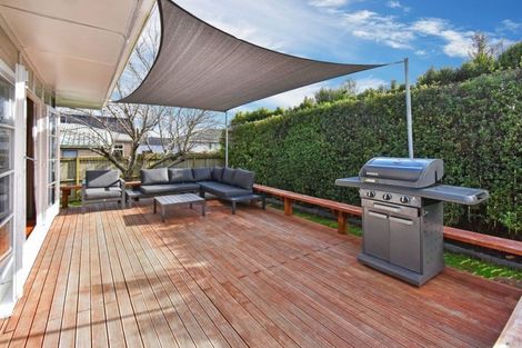 Photo of property in 2/16 View Road, Papakura, 2110