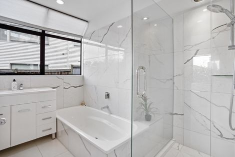 Photo of property in 1/28 Alexander Street, Cockle Bay, Auckland, 2014