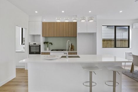 Photo of property in 4 Matahae Drive, Flat Bush, Auckland, 2019