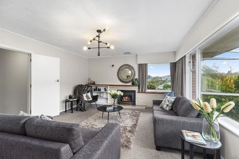 Photo of property in 15 Handyside Street, Tawa, Wellington, 5028