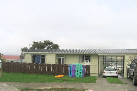 Photo of property in 10 Yemen Place, Ascot Park, Porirua, 5024