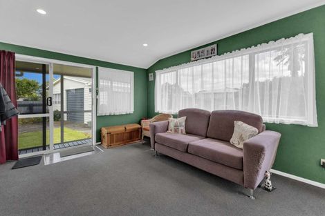 Photo of property in 25 Kapuni Street, Manaia, 4612