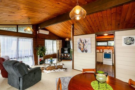 Photo of property in 14 Ambury Place, Merrilands, New Plymouth, 4312