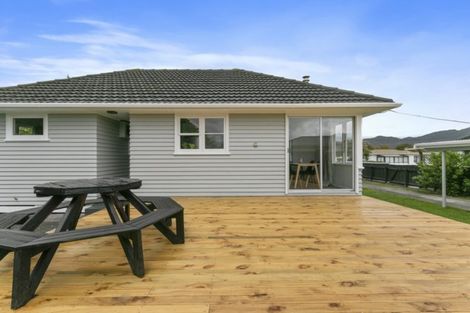 Photo of property in 2 Edmonds Street, Wainuiomata, Lower Hutt, 5014