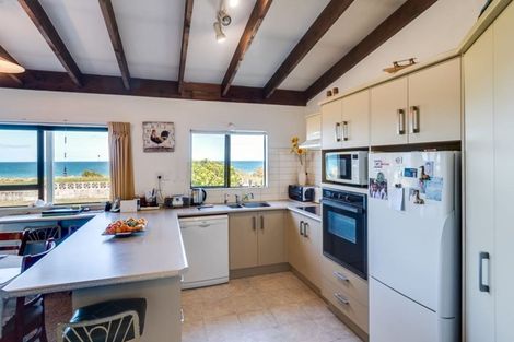 Photo of property in 228 Whirinaki Road, Eskdale, Napier, 4182