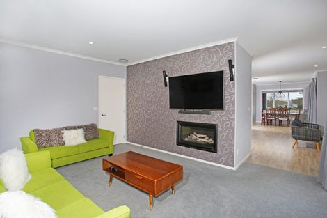 Photo of property in 1539 Waiuku Road, Waiuku, 2681