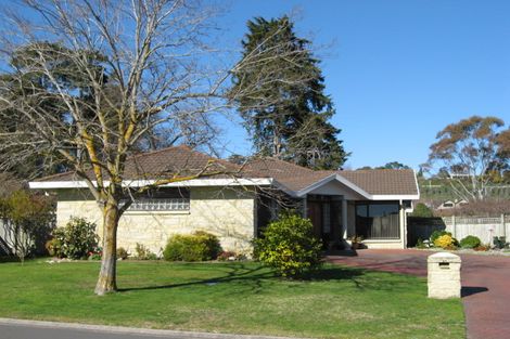 Photo of property in 28 Kingsgate Avenue, Havelock North, 4130