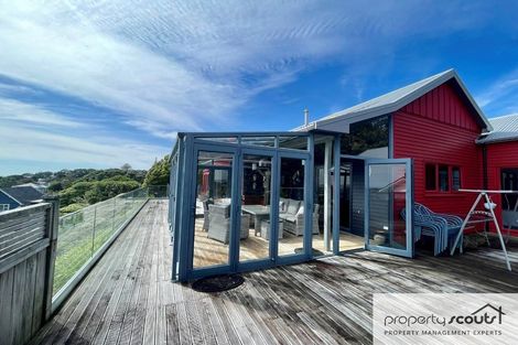 Photo of property in 98 Gover Street, New Plymouth, 4310