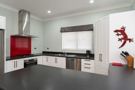 Photo of property in 49 Erlestoke Crescent, Churton Park, Wellington, 6037