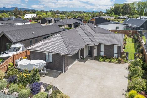 Photo of property in 100 Iwa Street, Mapua, 7005