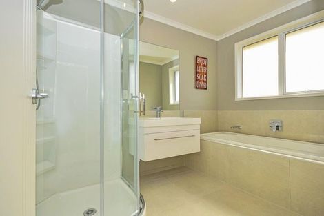 Photo of property in 12 Helenvale Crescent, Pokeno, 2402