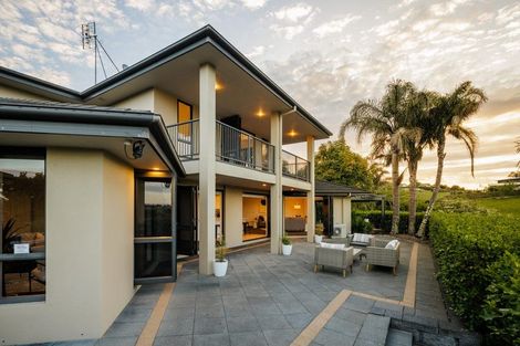 Photo of property in 2 Stonebridge Road, Temple View, Hamilton, 3289