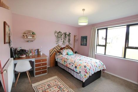 Photo of property in 1 White Hart Lane, Mosgiel, 9024