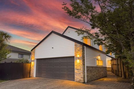 Photo of property in 4a Kennedy Avenue, Forrest Hill, Auckland, 0620