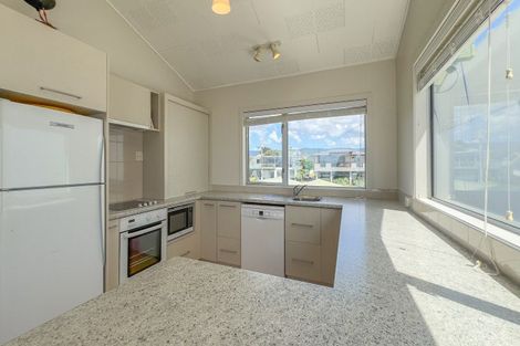 Photo of property in 106 Pohutukawa Crescent, Whangamata, 3620