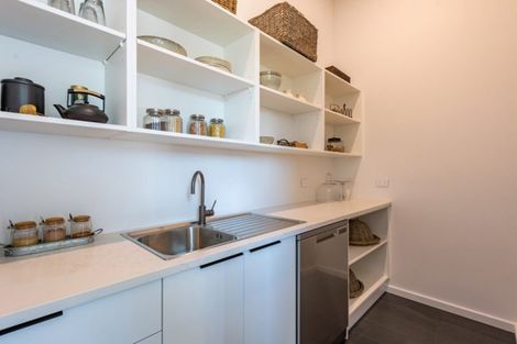 Photo of property in 7 Te Heke Place, Waikanae, 5036