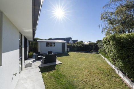 Photo of property in 2/8 Hurst Place, Parklands, Christchurch, 8083
