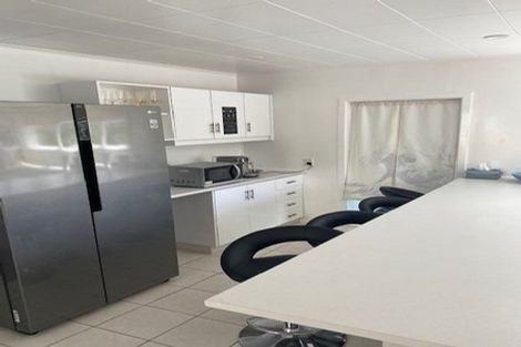 Photo of property in 5 Wakefield Terrace, Tawa, Wellington, 5028