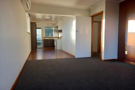 Photo of property in 2/290 Carrington Street, Vogeltown, New Plymouth, 4310
