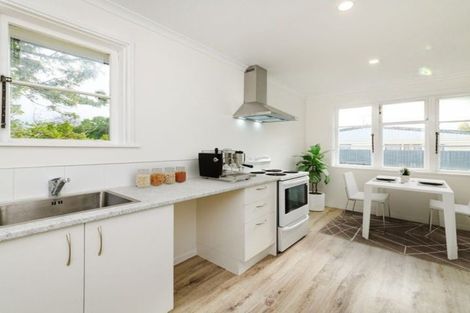 Photo of property in 19a Clyde Crescent, Roslyn, Palmerston North, 4414